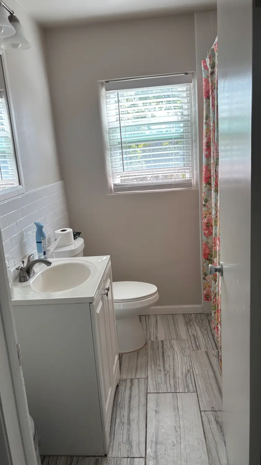 Private room at 1002 W Springfield Ave, Urbana, IL 61801, photo 3 of 6