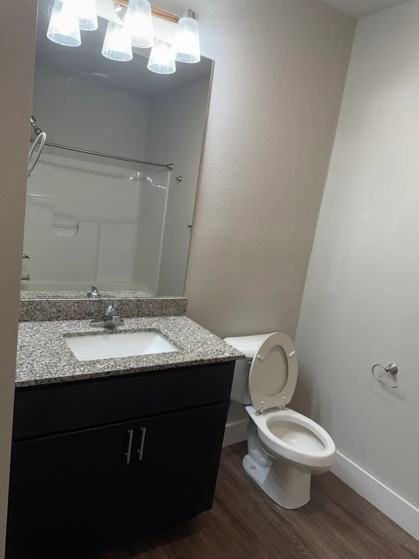 Private room at 32 E Green St, Champaign, IL 61820, photo 3 of 6