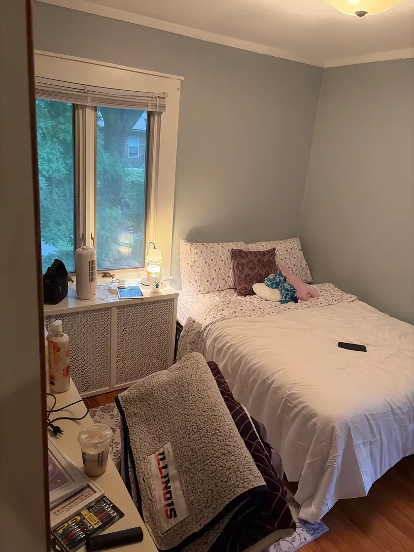 Room photo, 708 S Busey Ave, Urbana, IL 61801