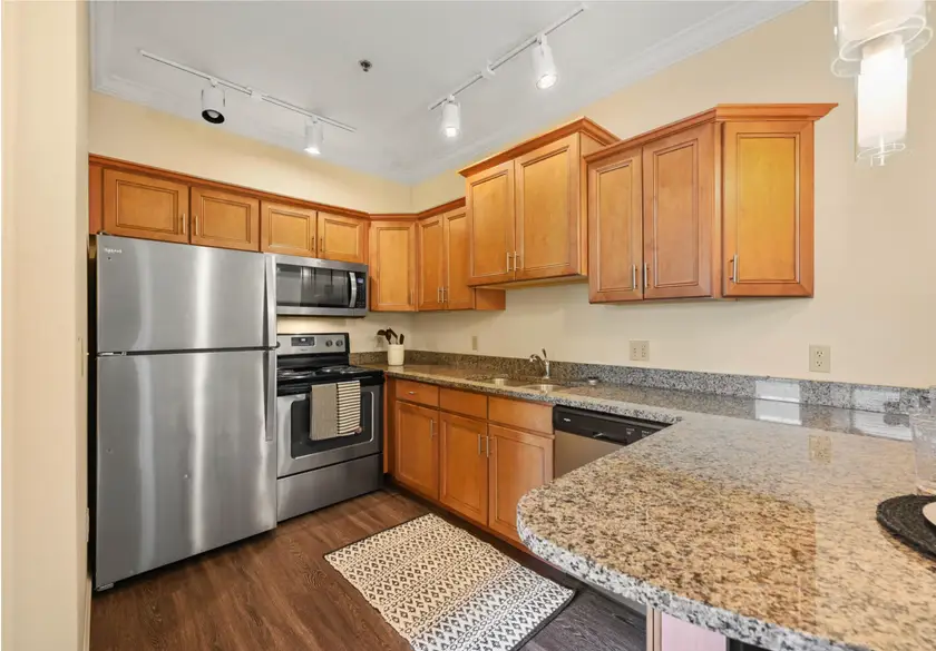 Room photo, 700 S Gregory St, Urbana, IL 61801